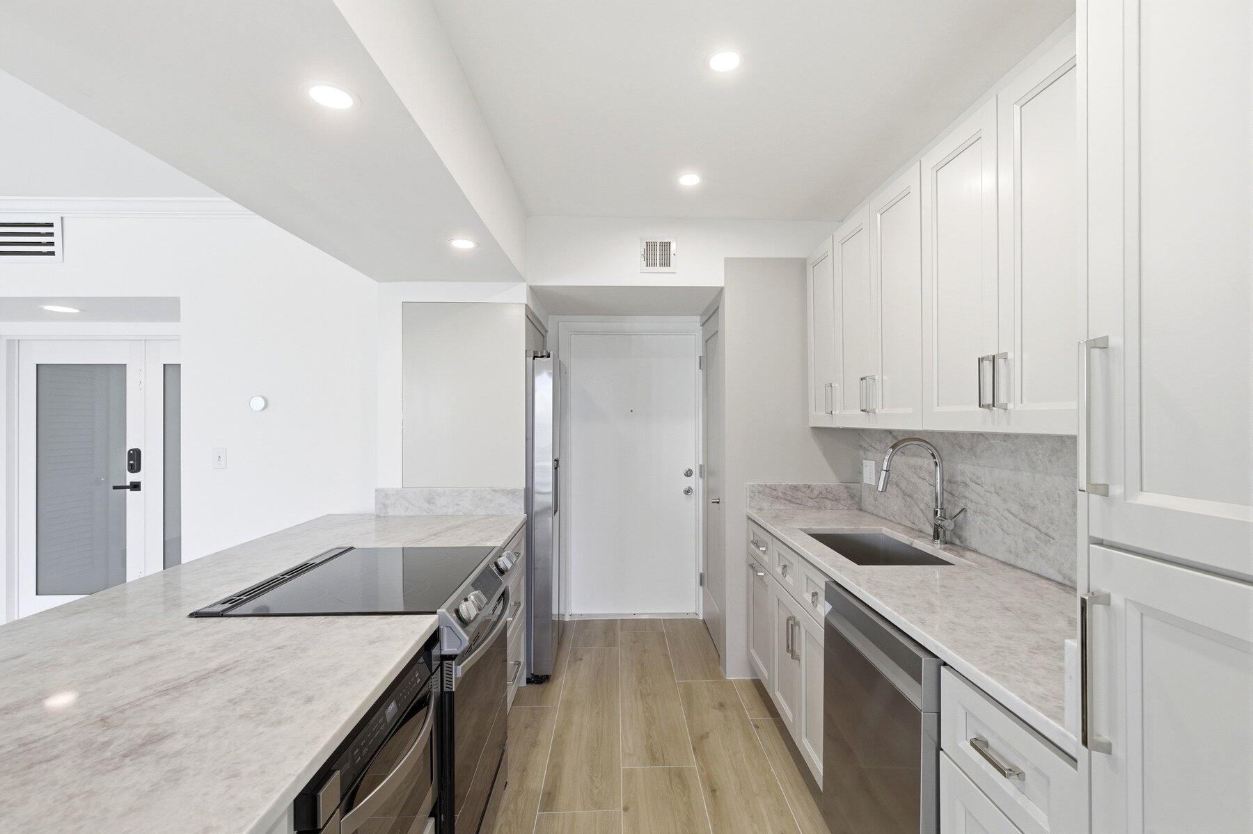 ROGERS HOUSE CONDO - Residential