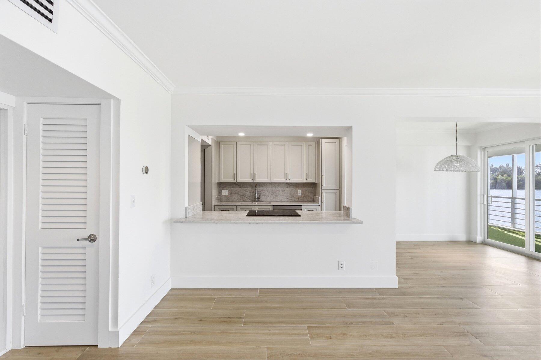 ROGERS HOUSE CONDO - Residential