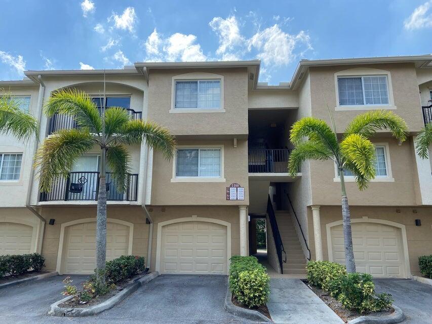 Photo of 1100 S CRESTWOOD Court S #1117, Royal Palm Beach, FL 33411 (MLS # B26058040)