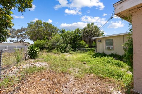 Tiny photo for 242 SW 3RD Street, Deerfield Beach, FL 33441 (MLS # B26053879)