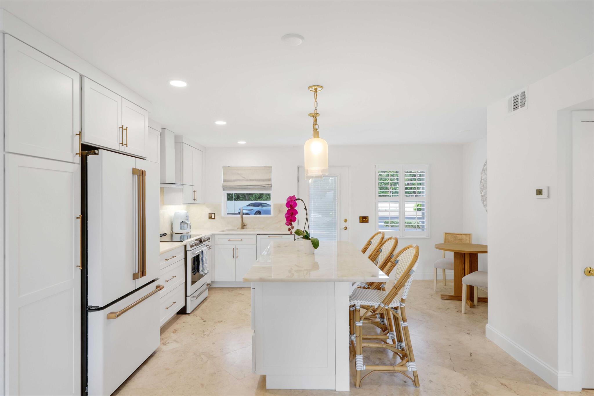 OCEAN TOWERS SOUTH CONDO - Residential Lease