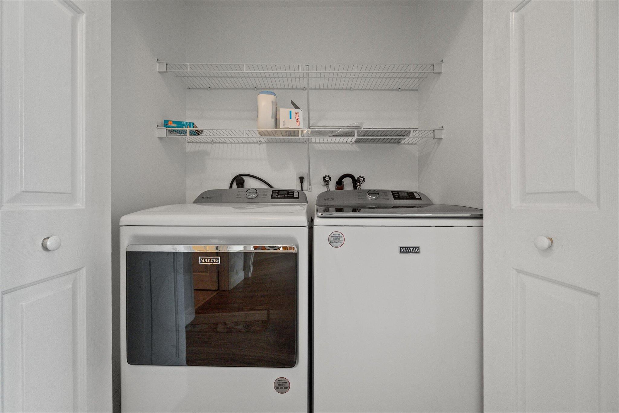 MOORINGS - Residential Lease