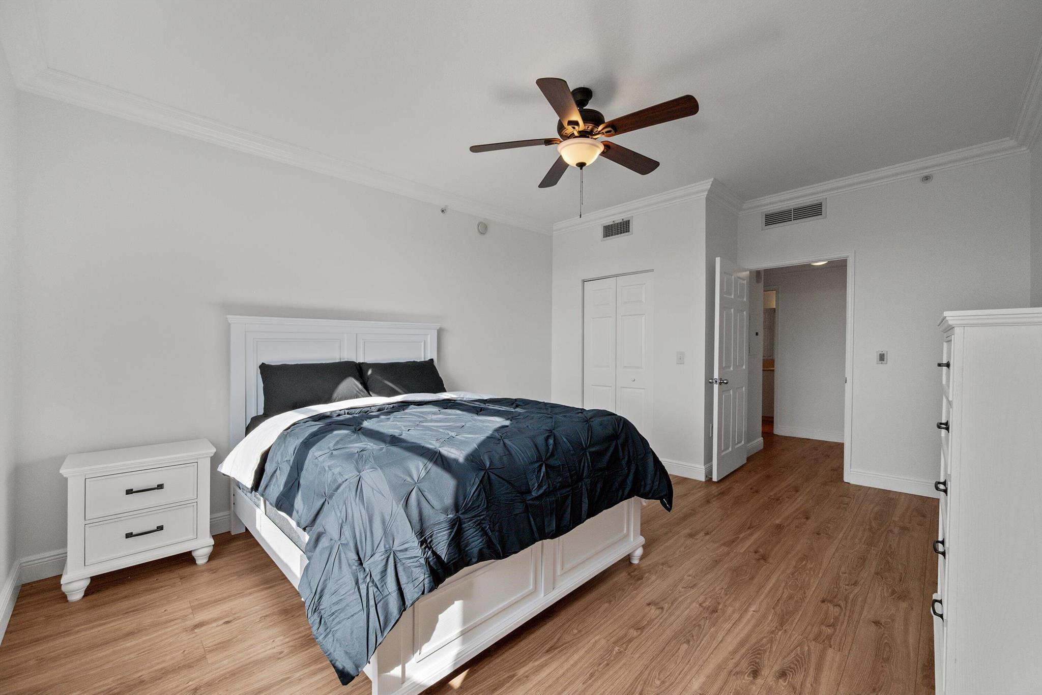 MOORINGS - Residential Lease