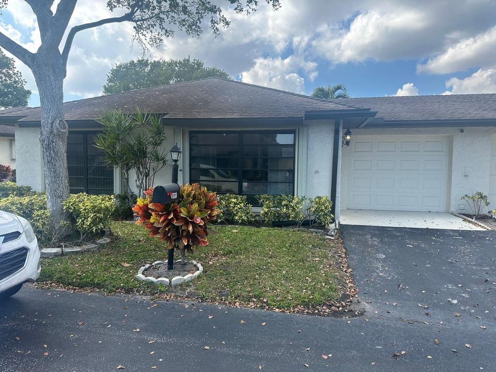 Photo of 4763 Storkwood Terrace, Boynton Beach, FL 33436 (MLS # F10551928)