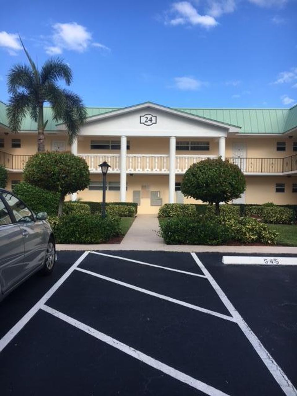 Photo of 24 Colonial Club Drive #200, Boynton Beach, FL 33435 (MLS # R10865234)