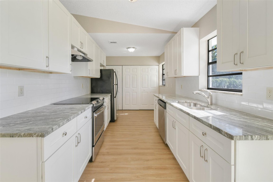 PORT ST LUCIE SECTION 27 - Residential