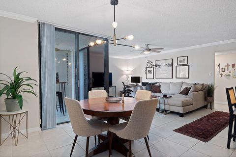 Condominium in Delray Beach FL 950 Lavers Circle.jpg