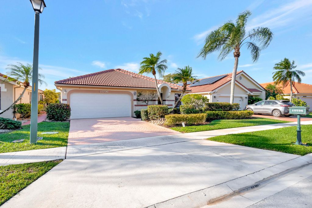 Photo of 10796 White Aspen Lane, Boca Raton, FL 33428 (MLS # R10954079)