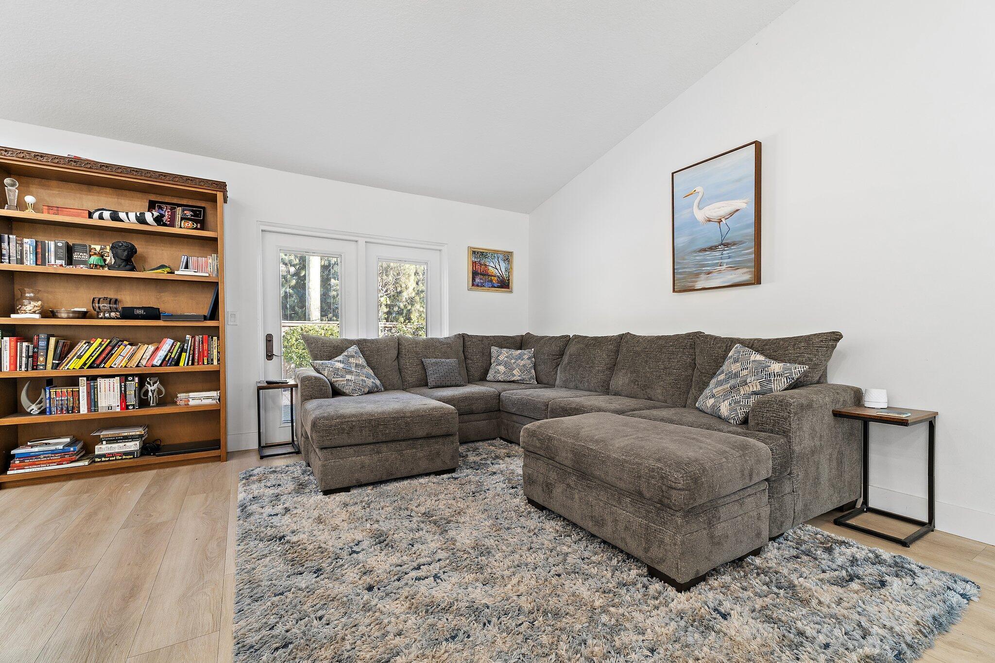 JUPITER VILLAGE PH IX - Residential