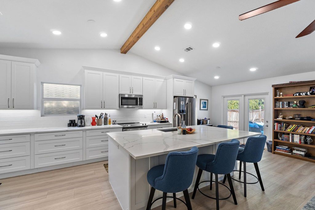 Photo of 162 Greentree Circle, Jupiter, FL 33458 (MLS # R11150517)