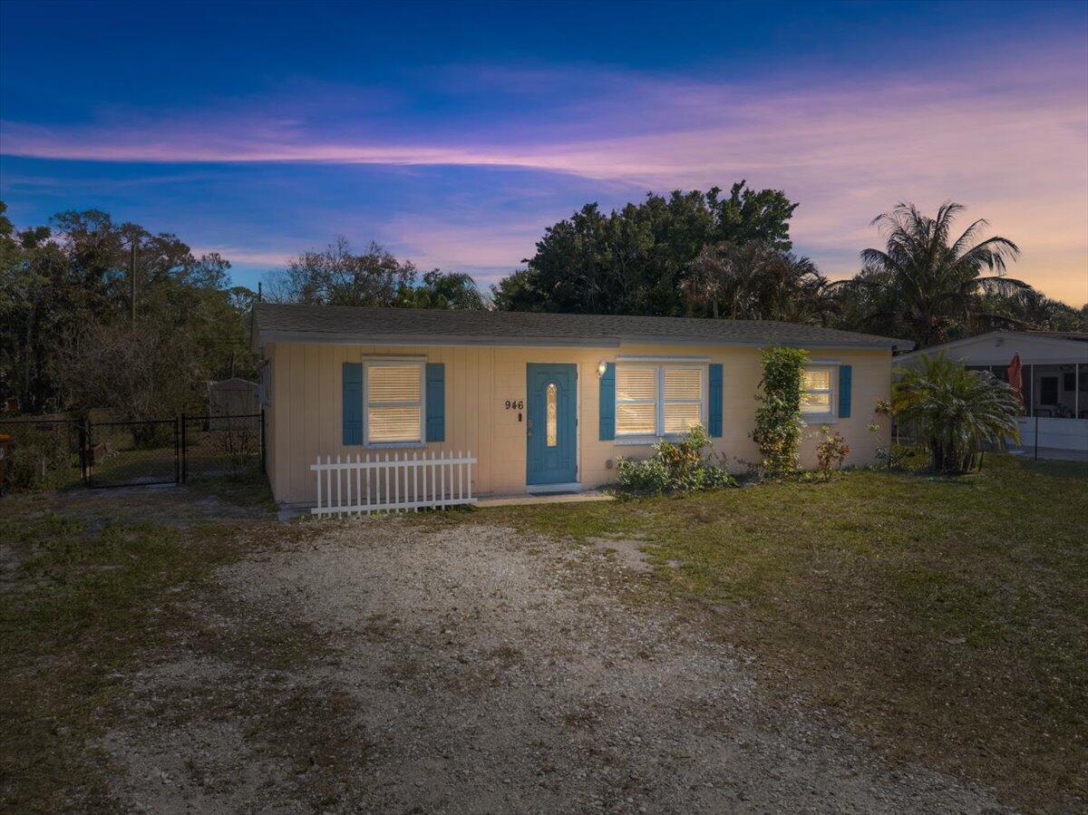 GREENWOOD VILLAGE SUB UNIT ONE - Residential