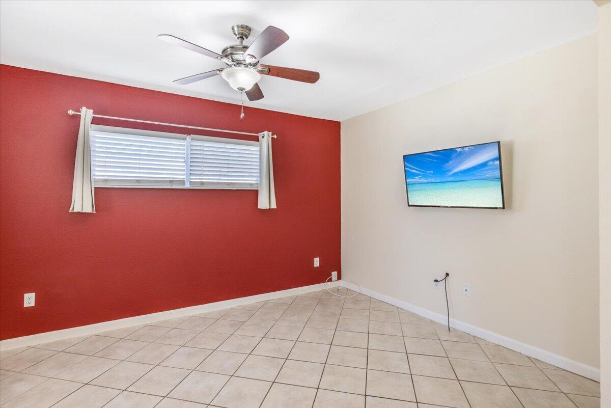 GREENWOOD VILLAGE SUB UNIT ONE - Residential