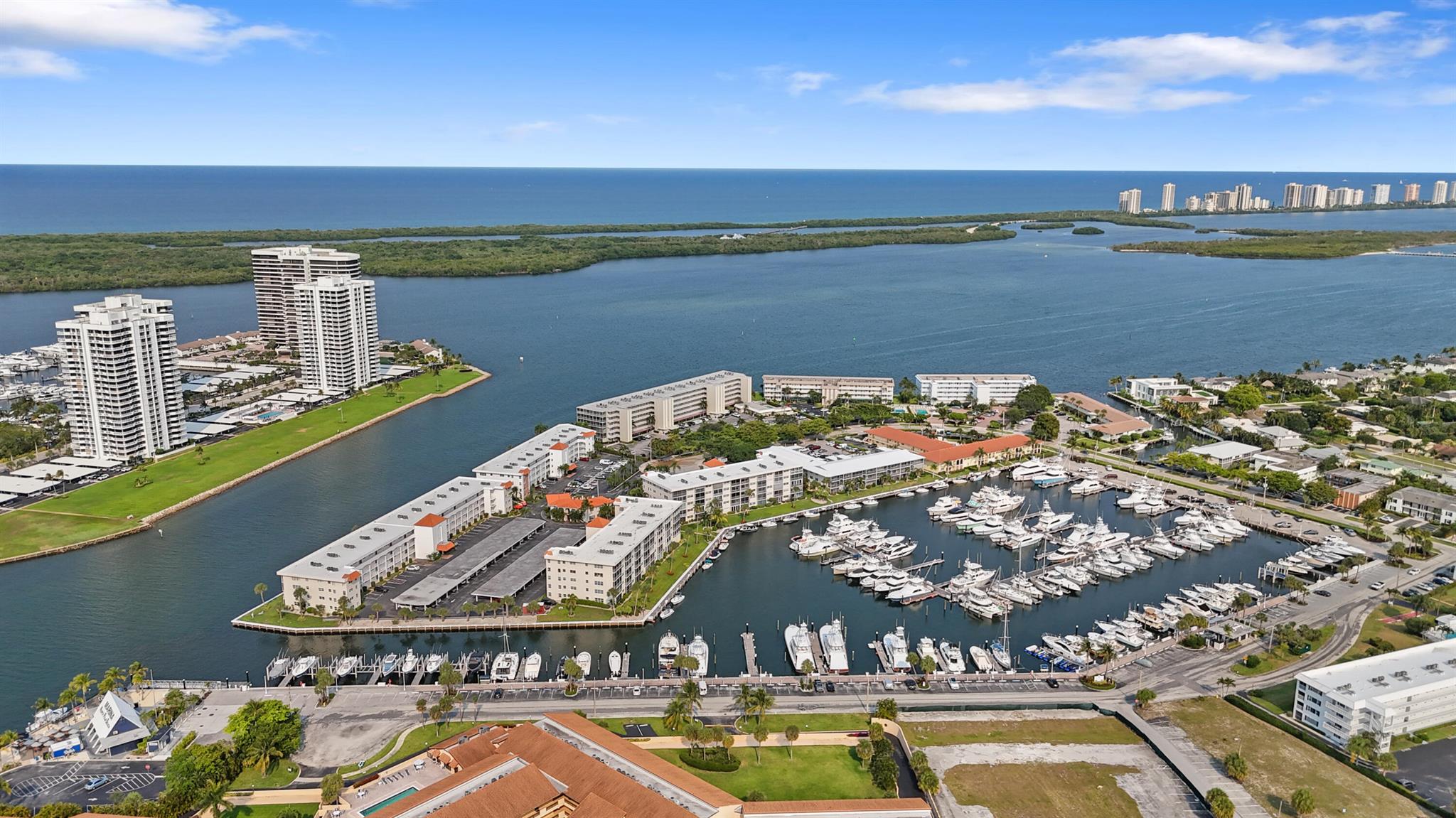 YACHT CLUB ADDITION TO VI - Residential Lease