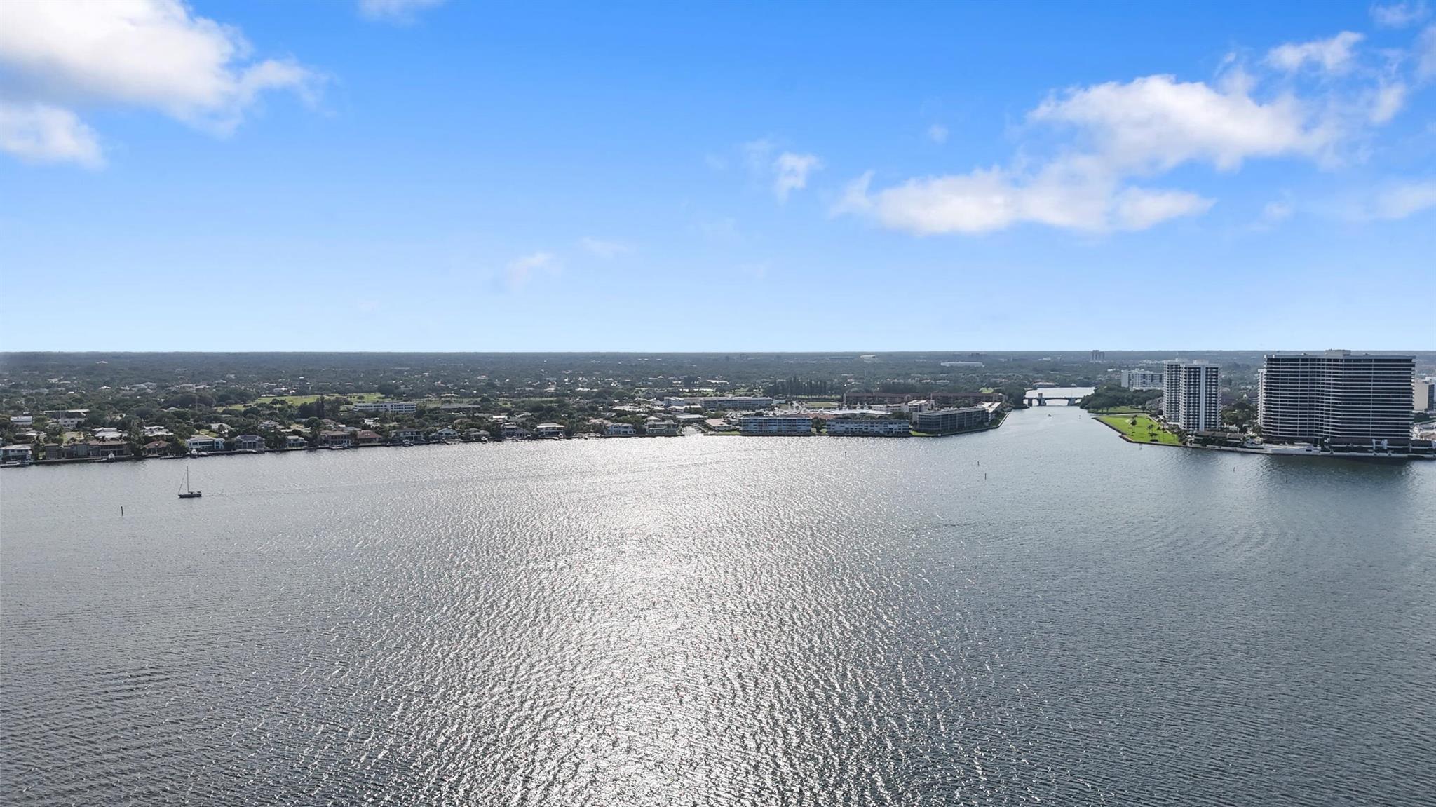 YACHT CLUB ADDITION TO VI - Residential Lease