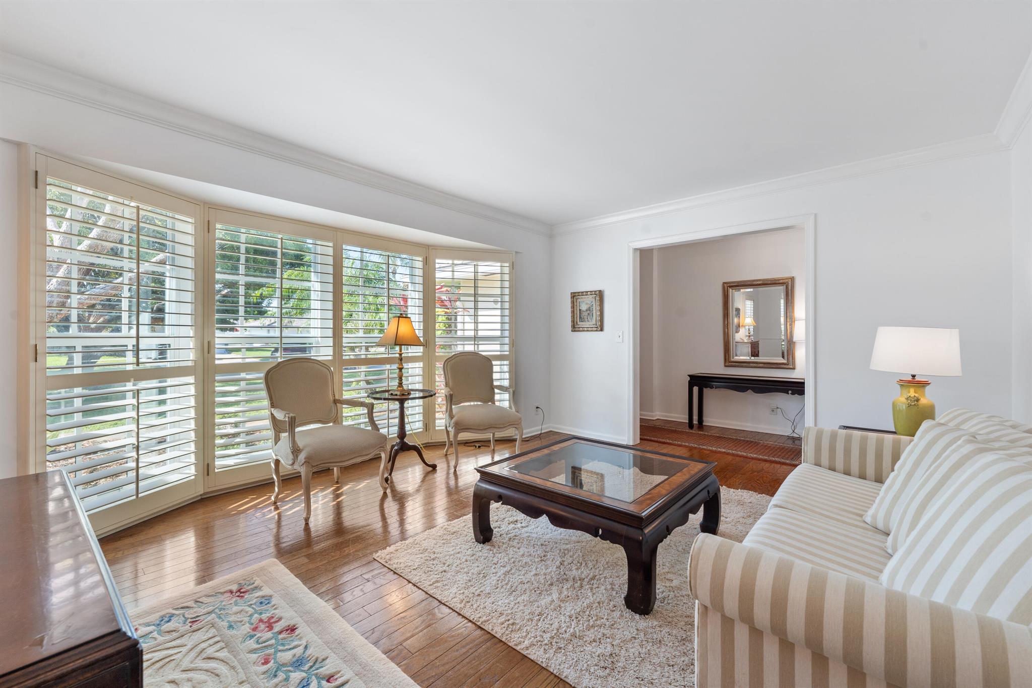 YACHT CLUB ADDITION TO VI - Residential Lease