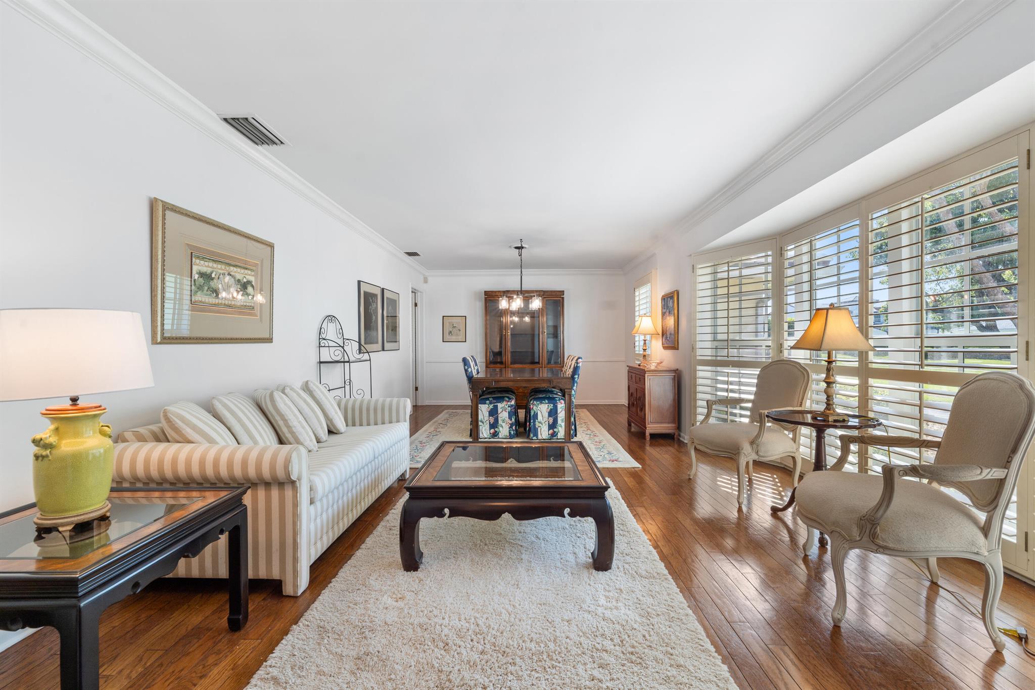 YACHT CLUB ADDITION TO VI - Residential Lease