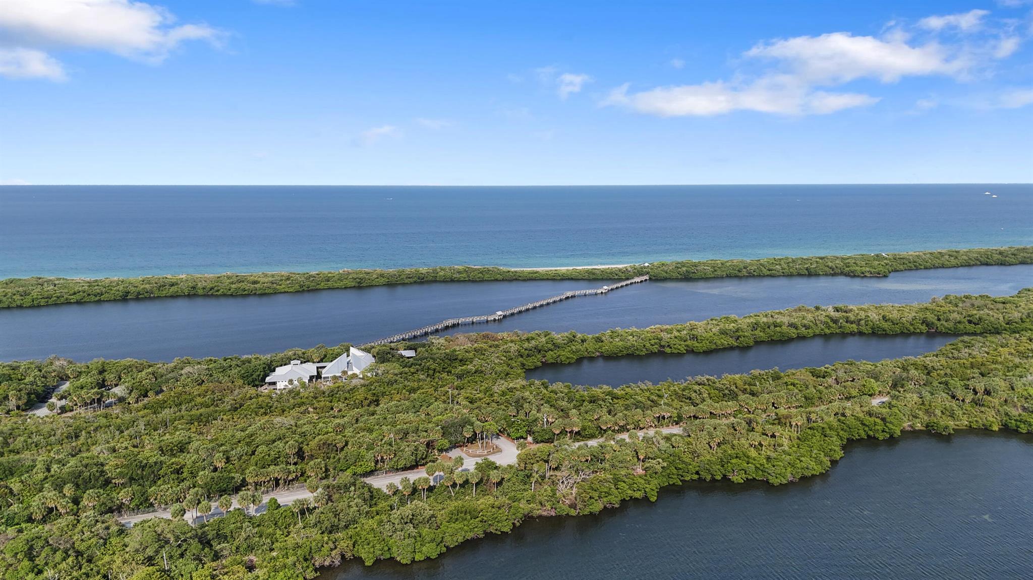 YACHT CLUB ADDITION TO VI - Residential Lease