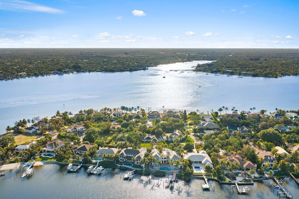 Photo of 18799 Rio Vista Drive, Jupiter, FL 33469 (MLS # R11146249)