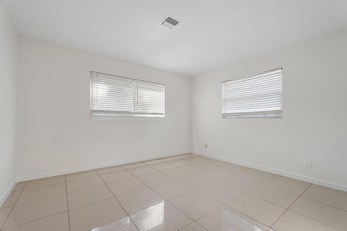 ANCHORAGE POINT - Residential Lease