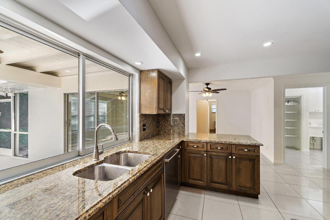 ANCHORAGE POINT - Residential Lease