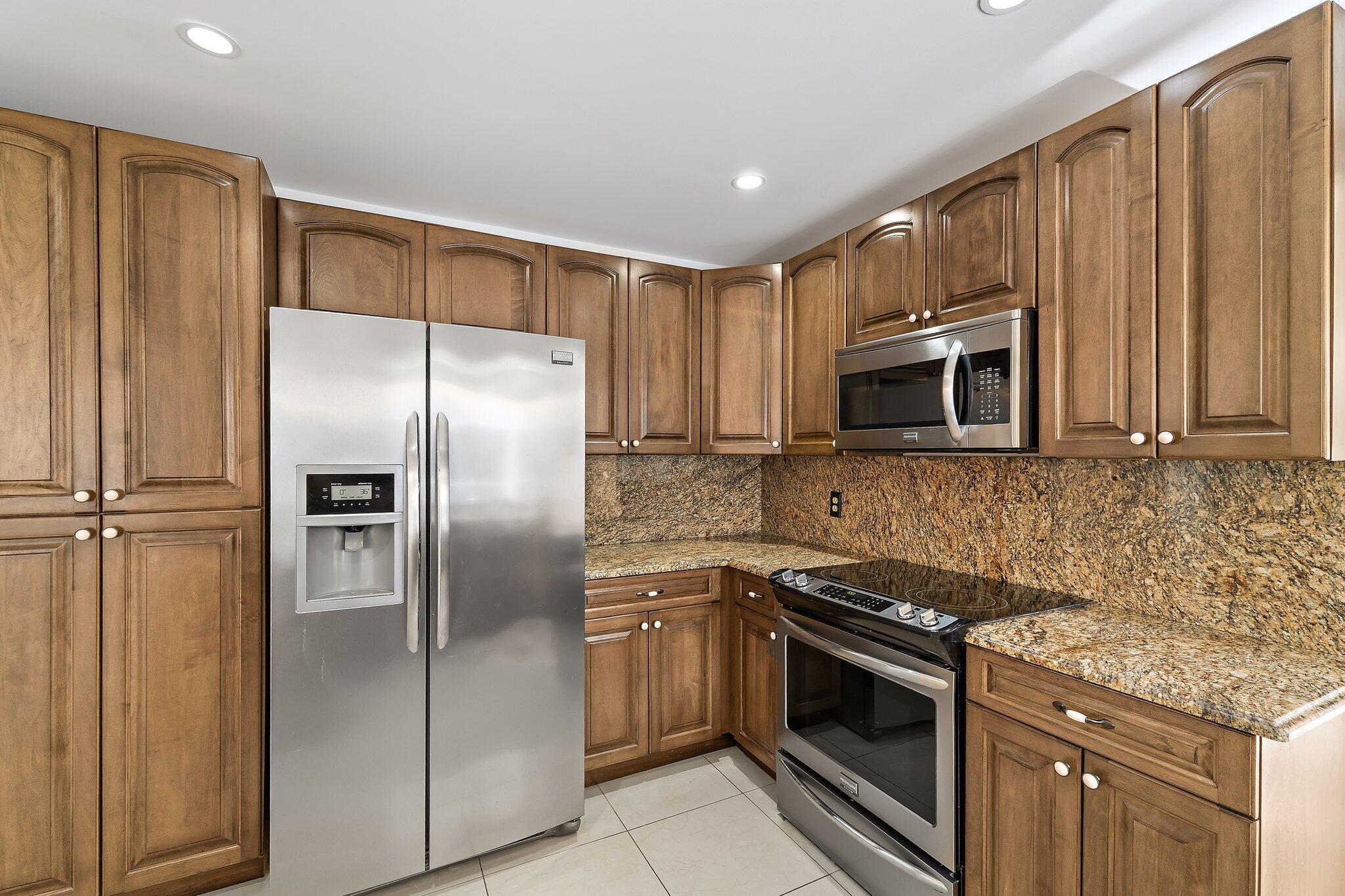 ANCHORAGE POINT - Residential Lease