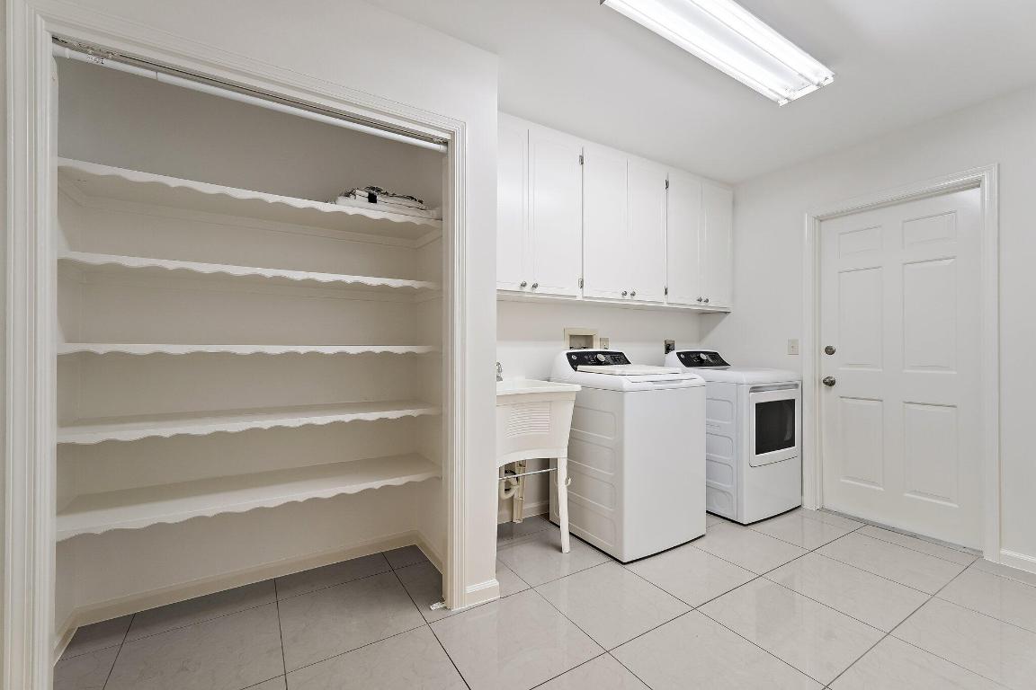 ANCHORAGE POINT - Residential Lease