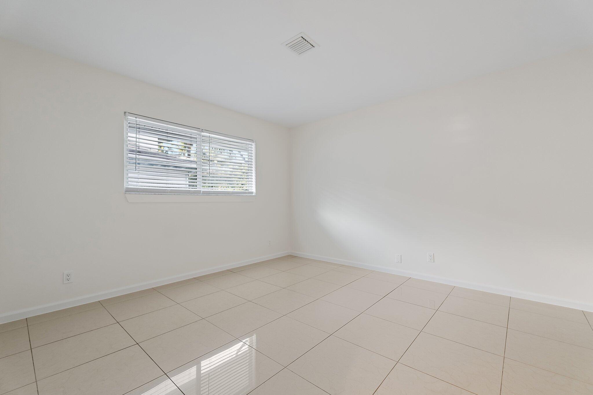 ANCHORAGE POINT - Residential Lease