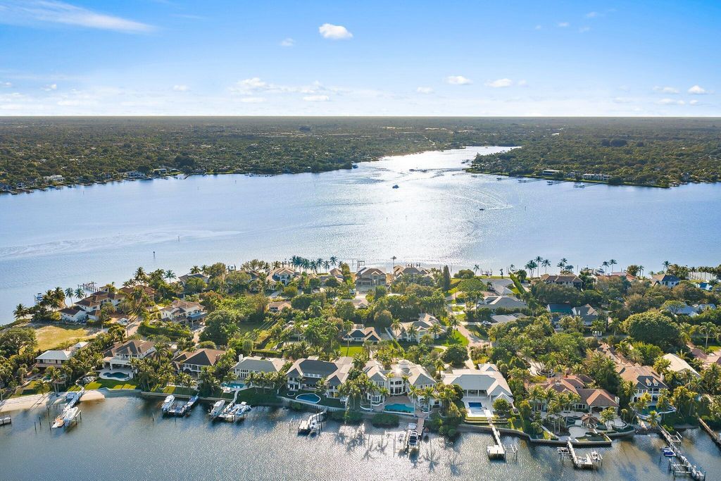 Photo of 18799 Rio Vista Drive, Jupiter, FL 33469 (MLS # R11146249)