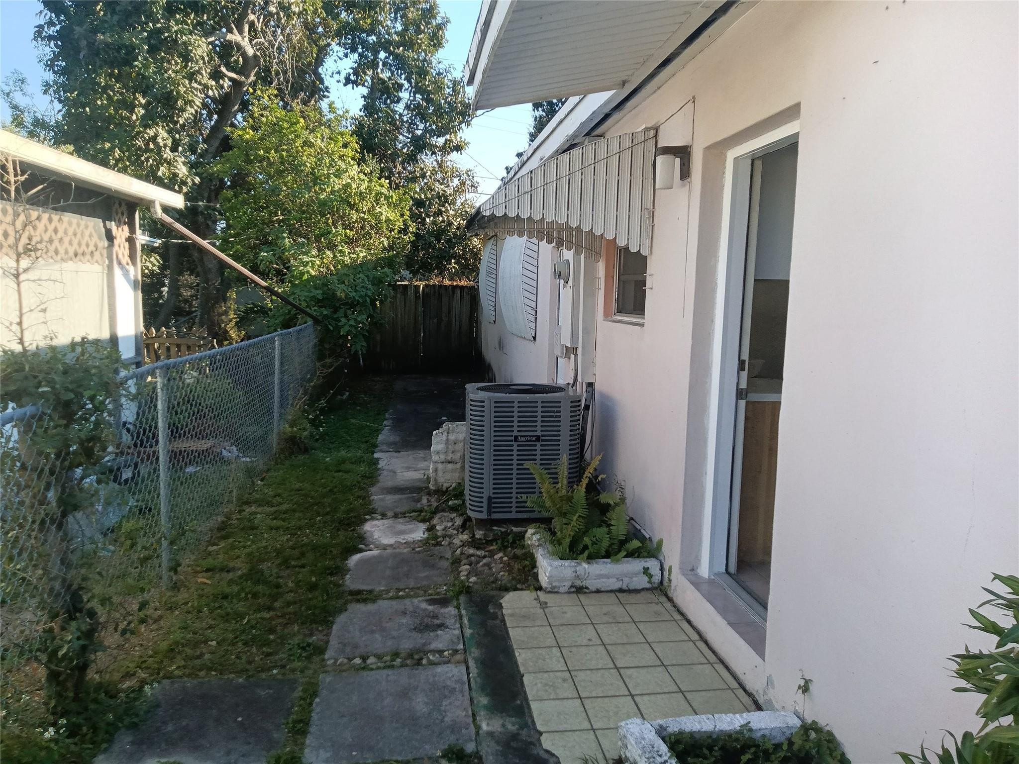 1480 NE 157th Street