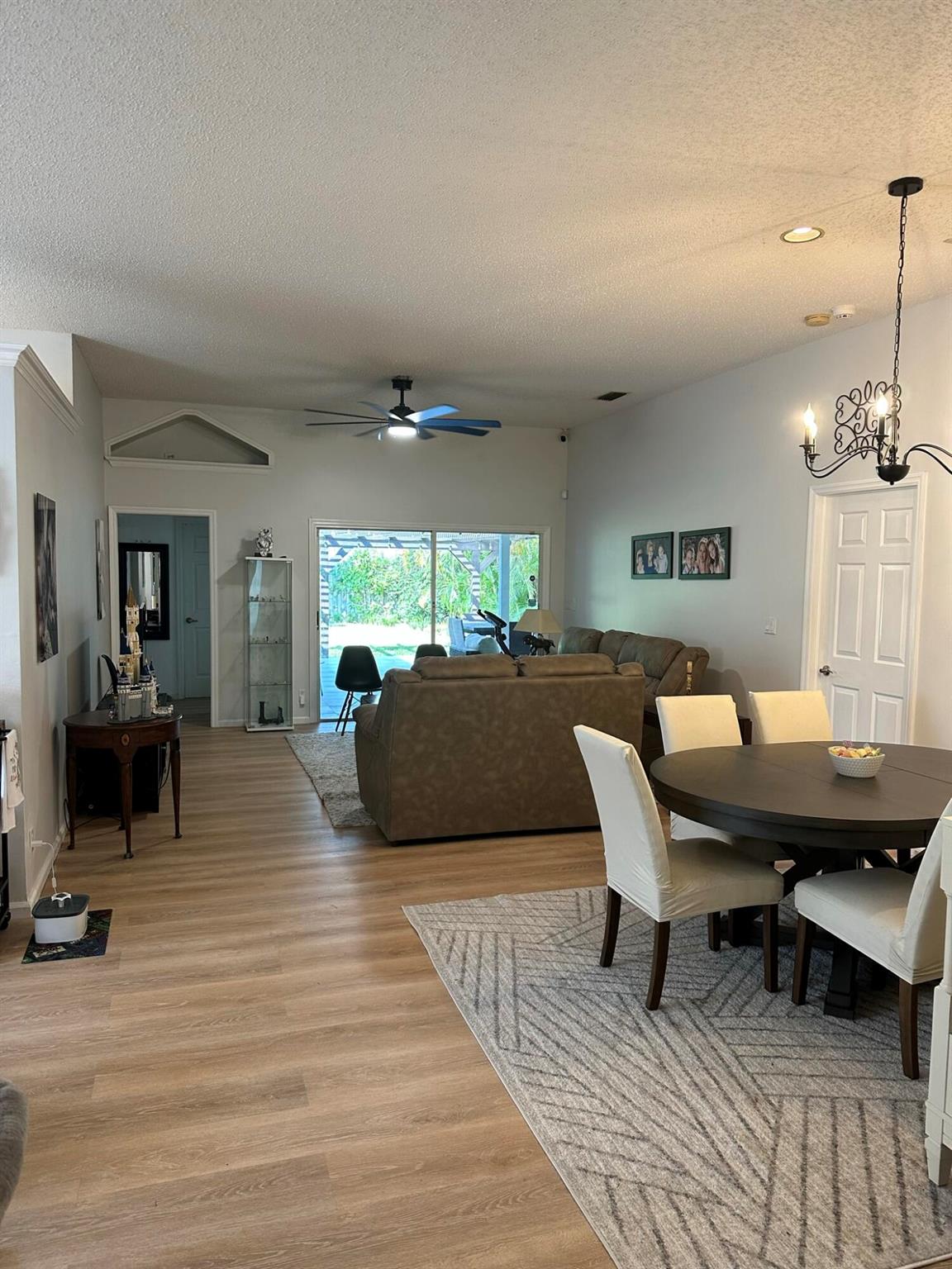 EMERALD FOREST OF WELLINGTON 2 - Residential Lease