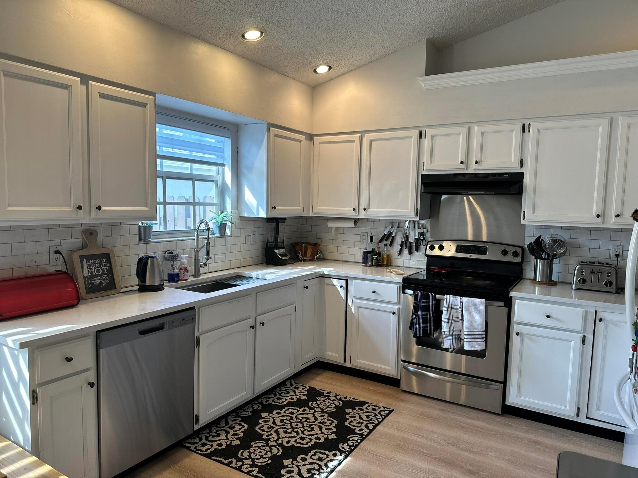 EMERALD FOREST OF WELLINGTON 2 - Residential Lease