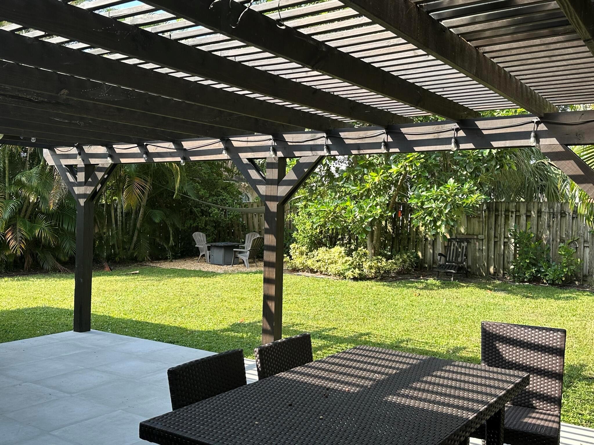 EMERALD FOREST OF WELLINGTON 2 - Residential Lease