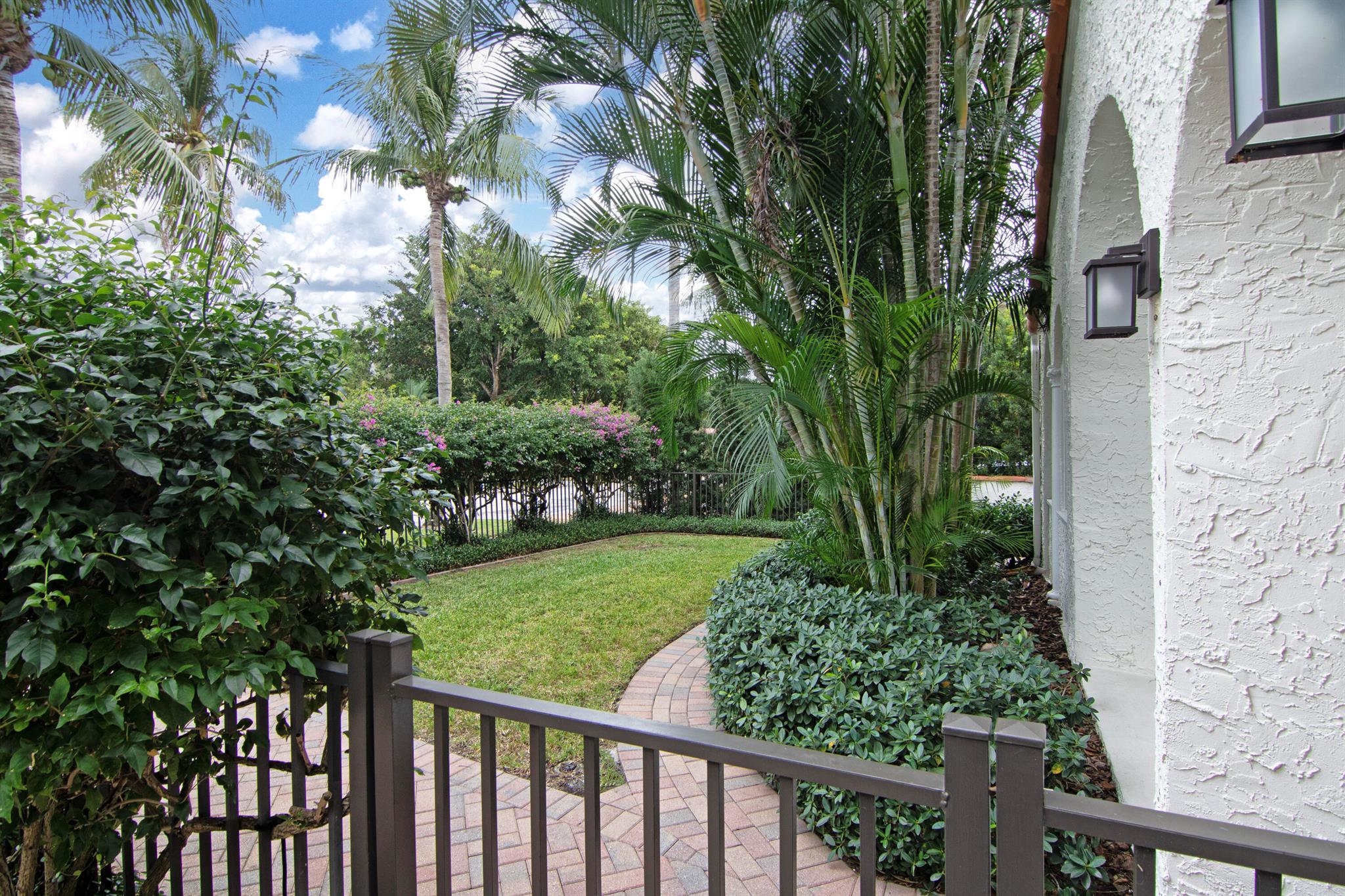 LAFAYETTE PARK - Residential