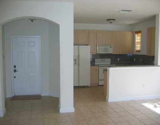 SHOMA COURTYARDS II AT ROYAL PALM CONDOM - Residential Lease