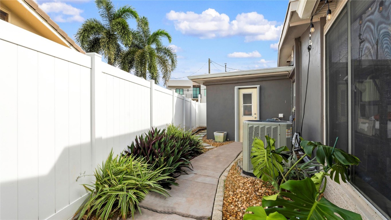 Shelter Islands 43-6 B - Residential