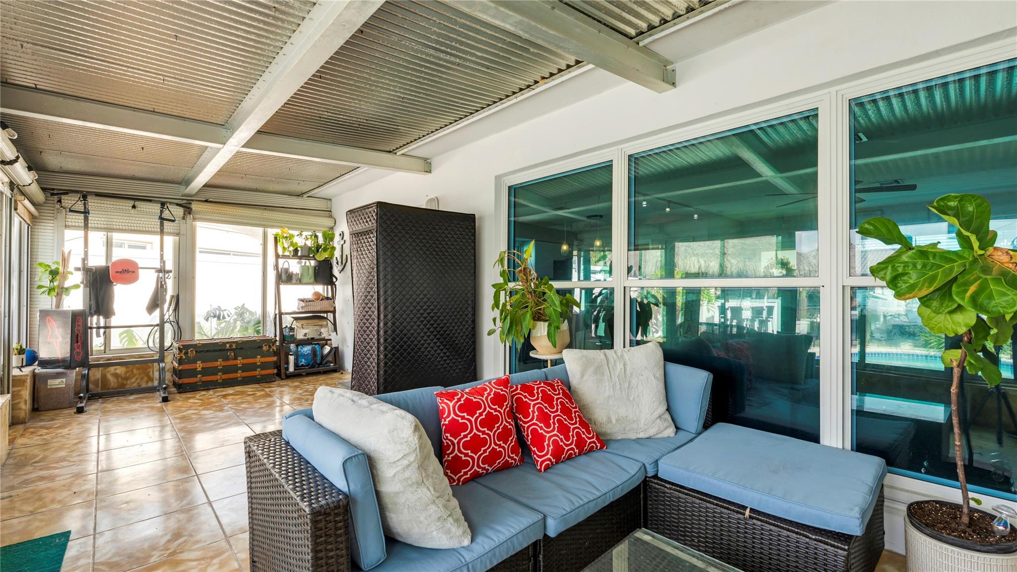 Shelter Islands 43-6 B - Residential