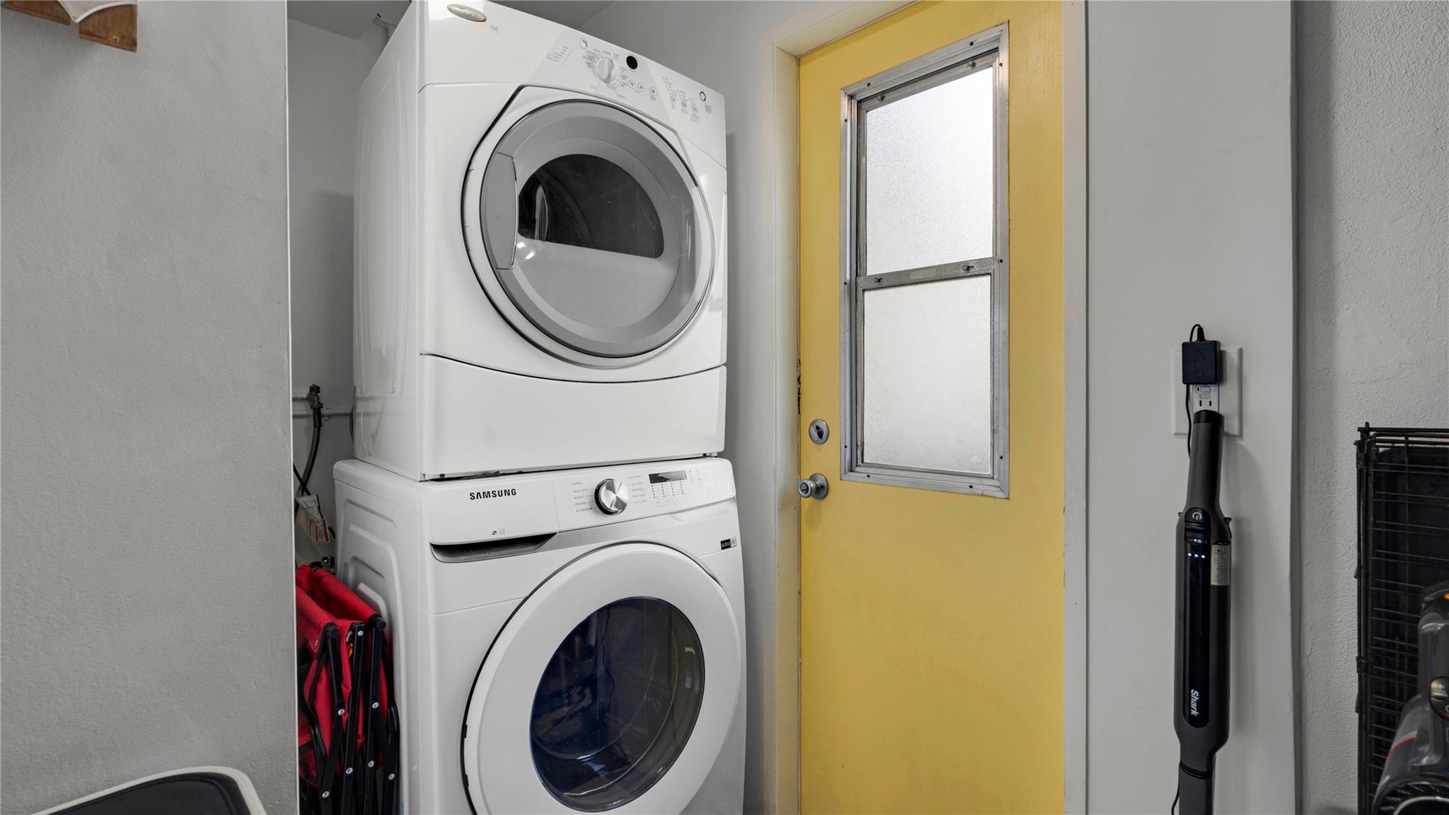 Shelter Islands 43-6 B - Residential