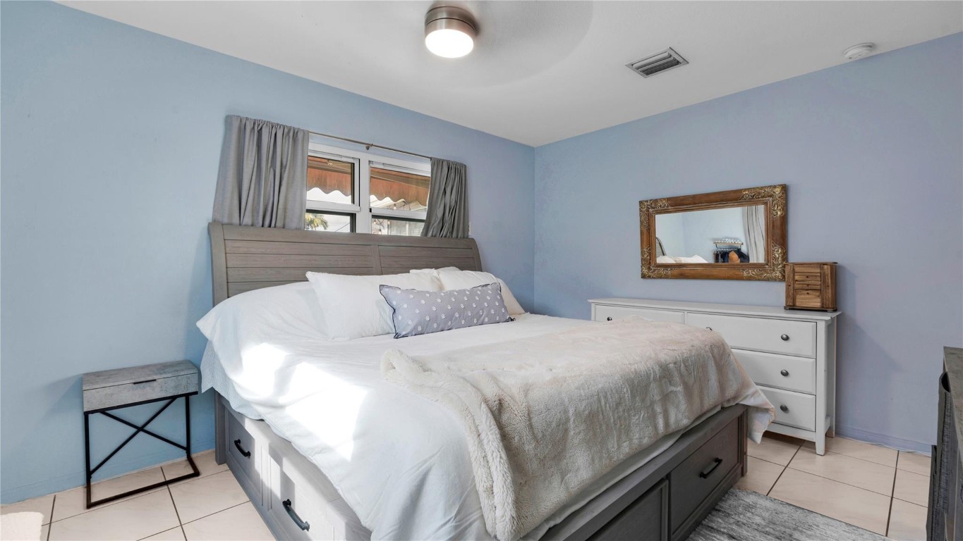 Shelter Islands 43-6 B - Residential