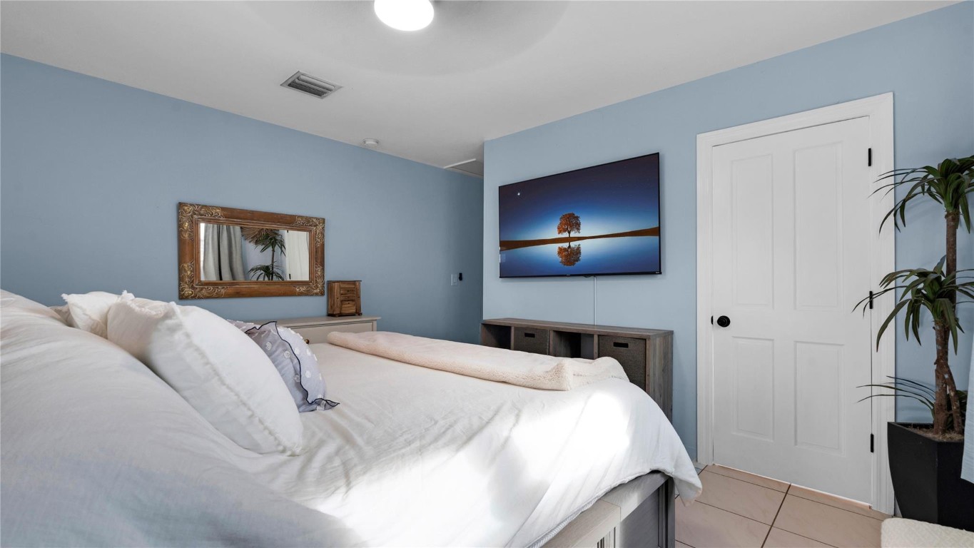 Shelter Islands 43-6 B - Residential