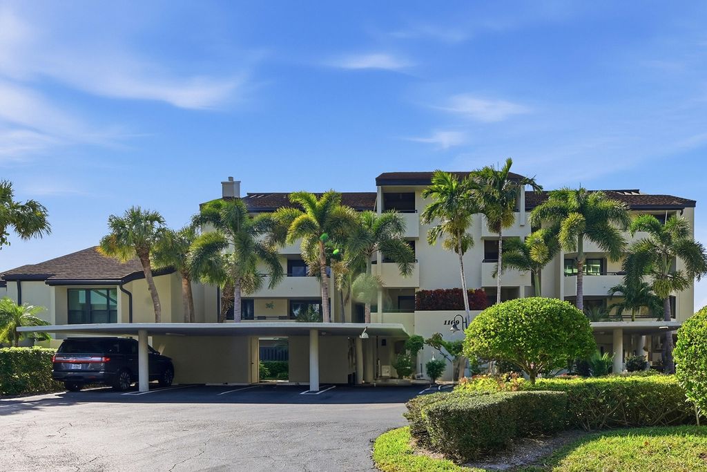 Photo of 1109 E Marine Way E #L1l + Boat Slip 55, North Palm Beach, FL 33408 (MLS # R11159402)