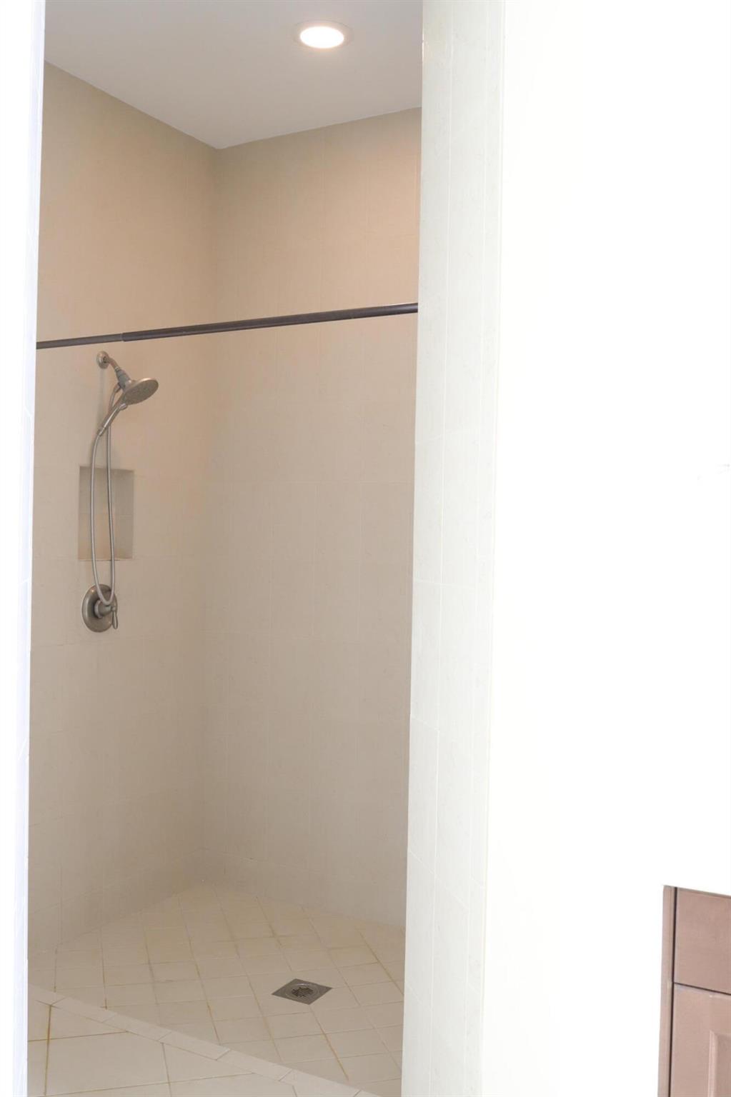 BOCA RESERVE PUD - Residential Lease