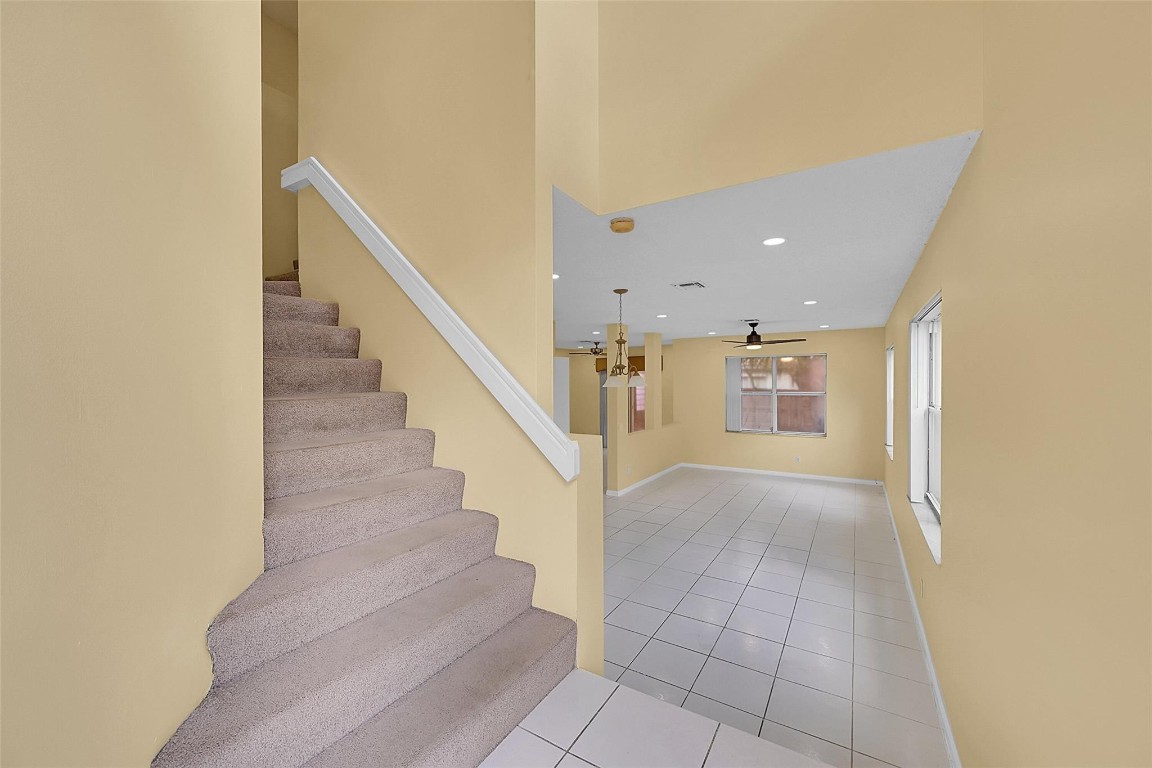 Oakwood 80-39 B - Residential