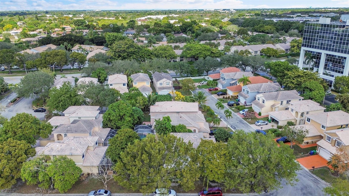 Oakwood 80-39 B - Residential