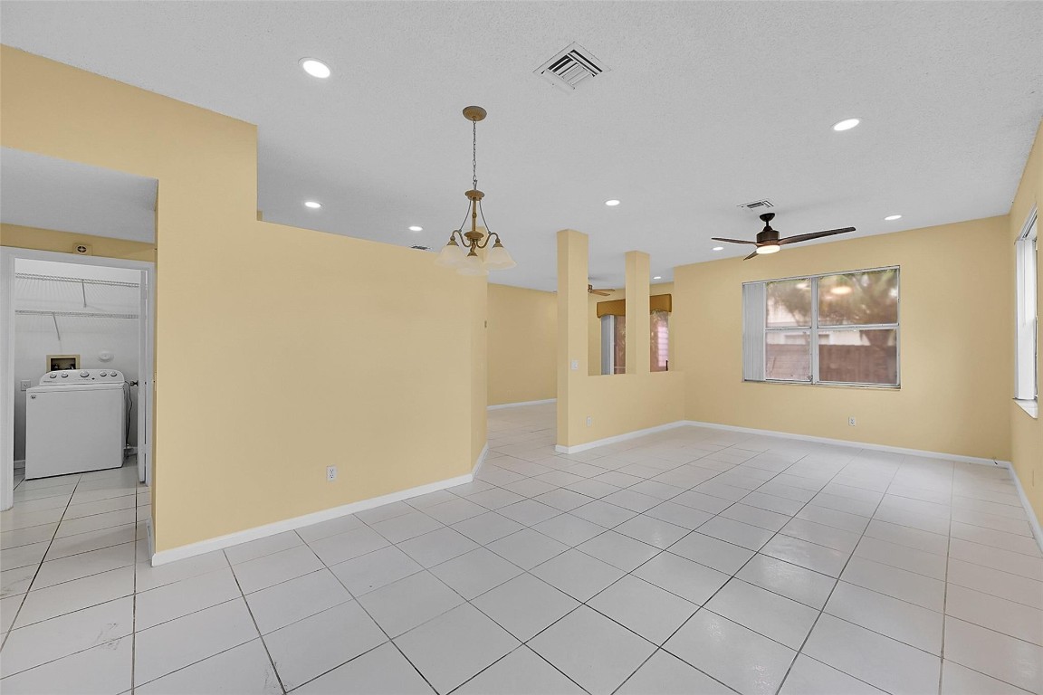 Oakwood 80-39 B - Residential