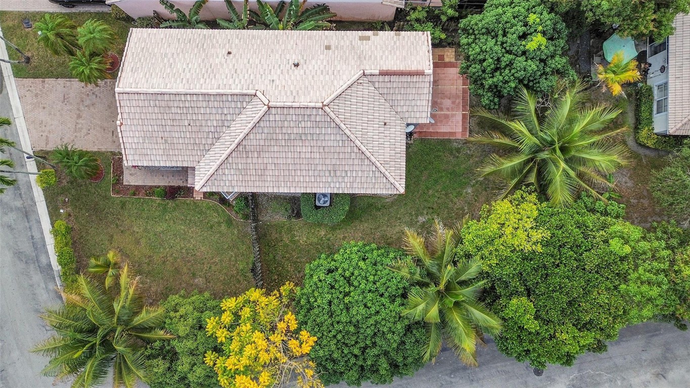 Oakwood 80-39 B - Residential