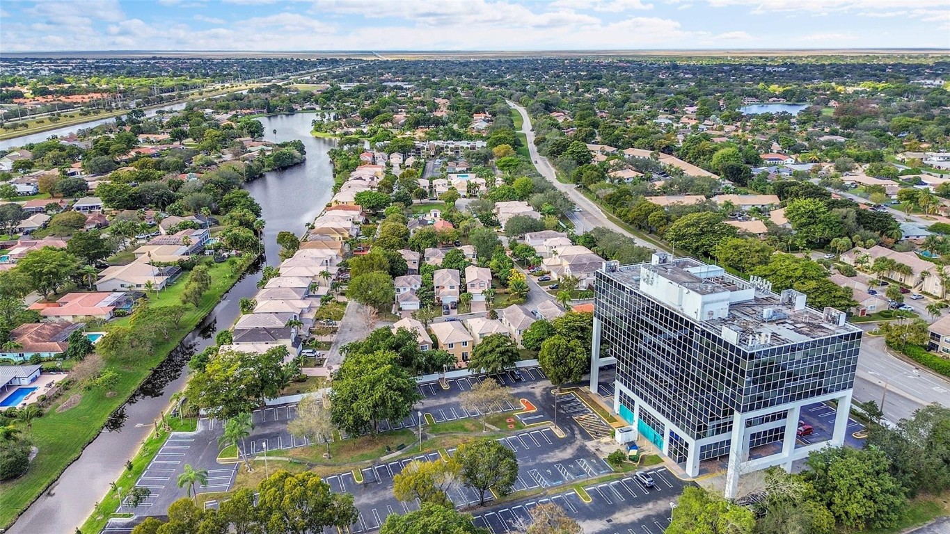 Oakwood 80-39 B - Residential