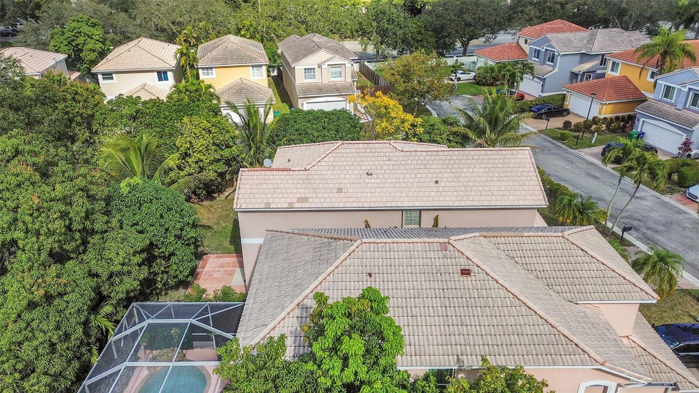 Oakwood 80-39 B - Residential