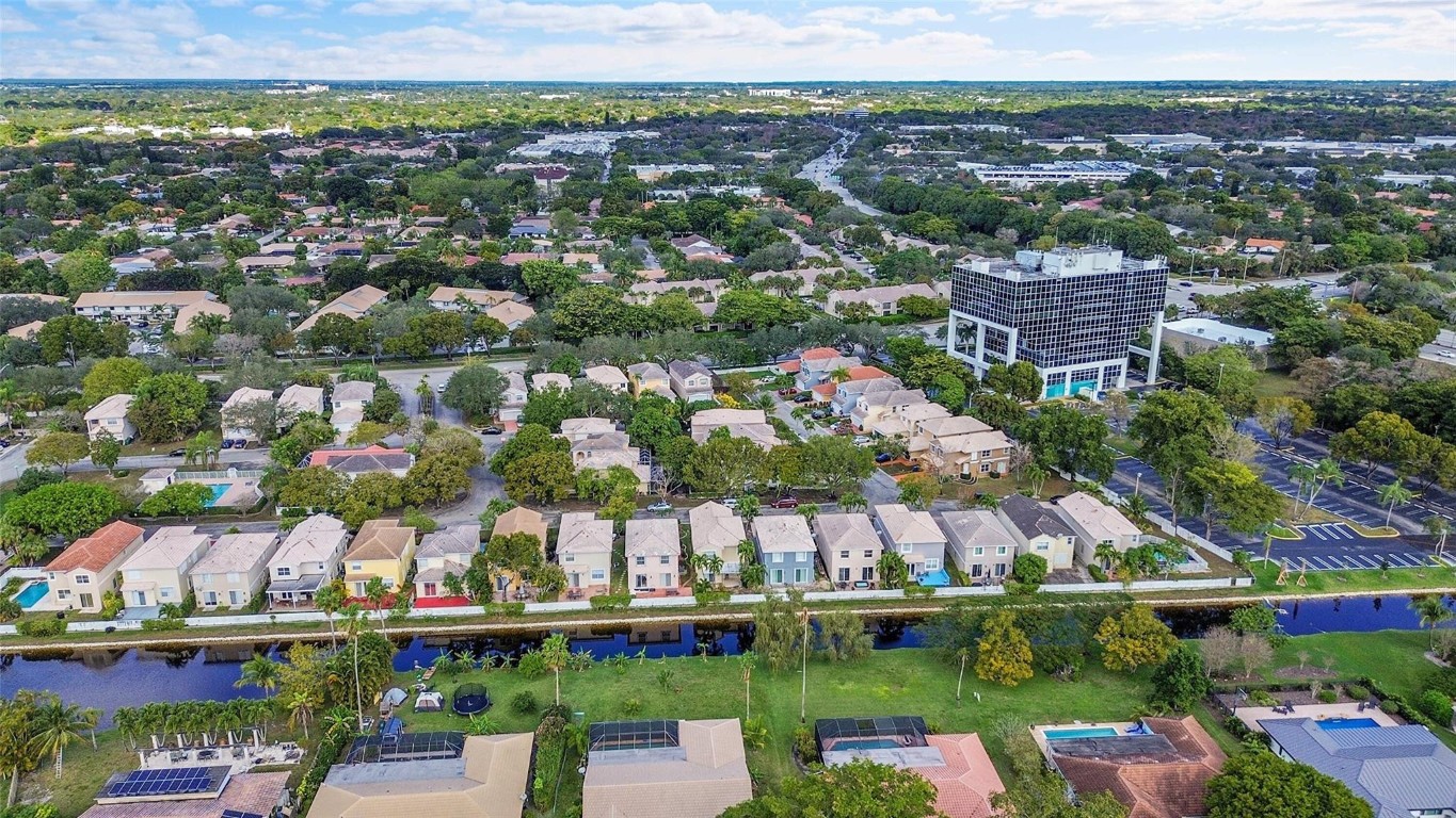 Oakwood 80-39 B - Residential