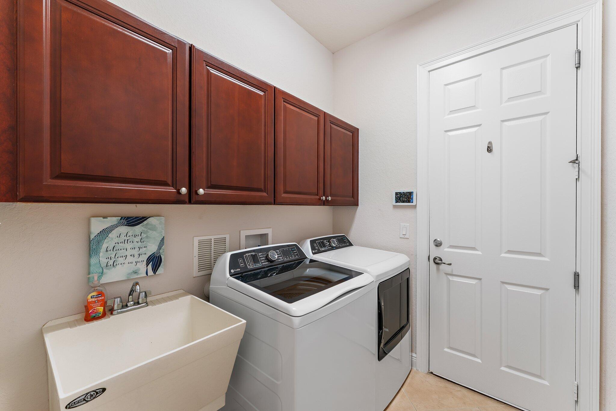 LOXAHATCHEE RESERVE - Residential