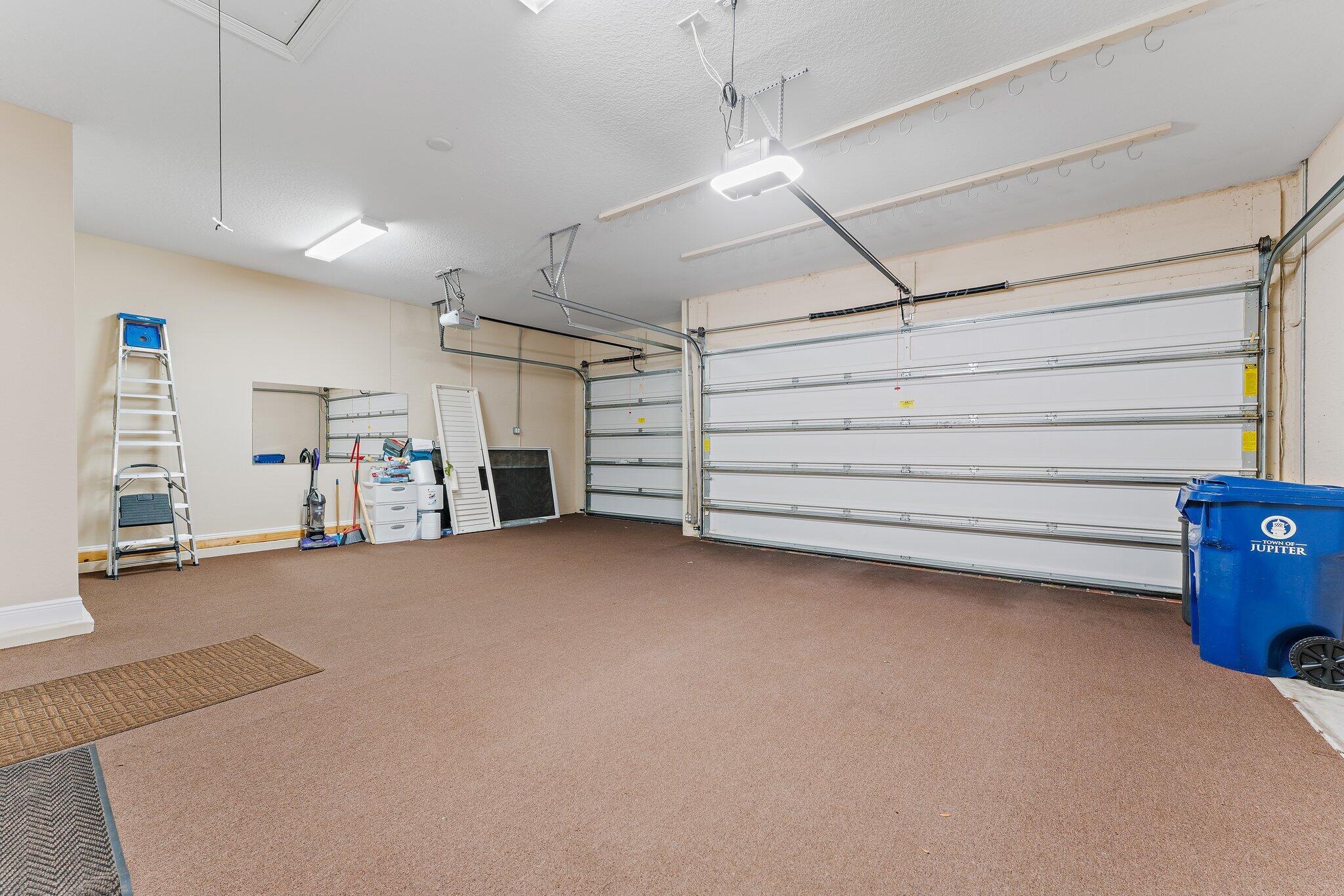 LOXAHATCHEE RESERVE - Residential